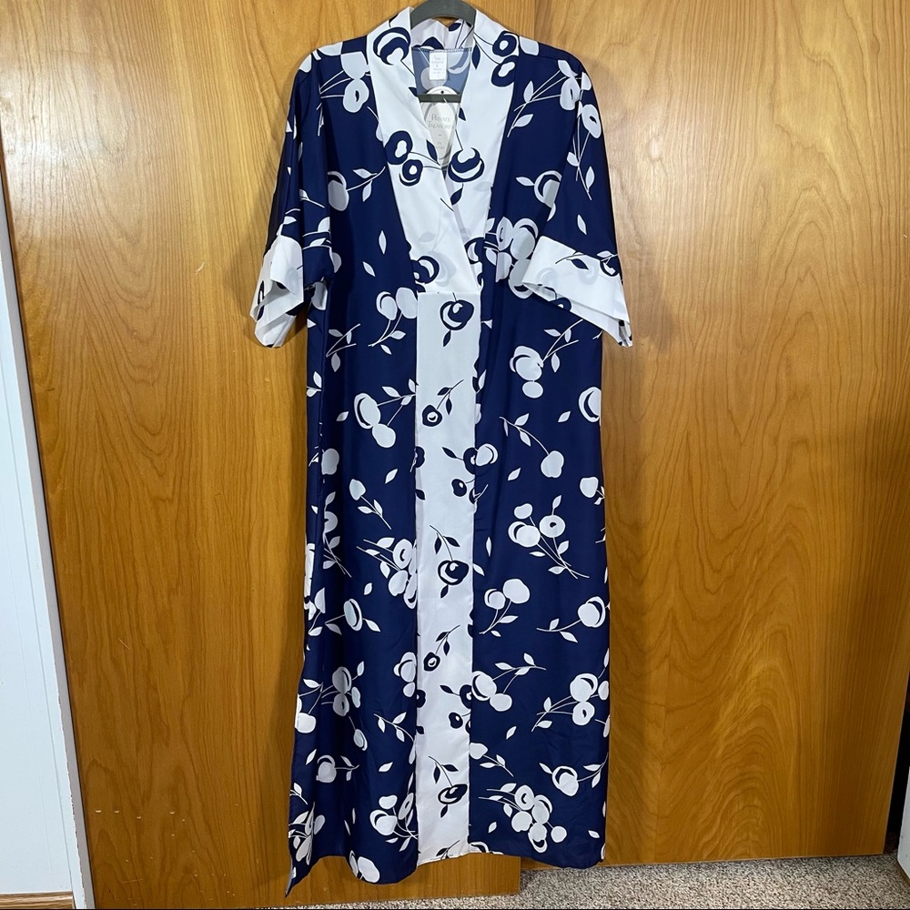 NWT Private Treasures by Avon, Thin Housecoat. Misses Size 10/16
